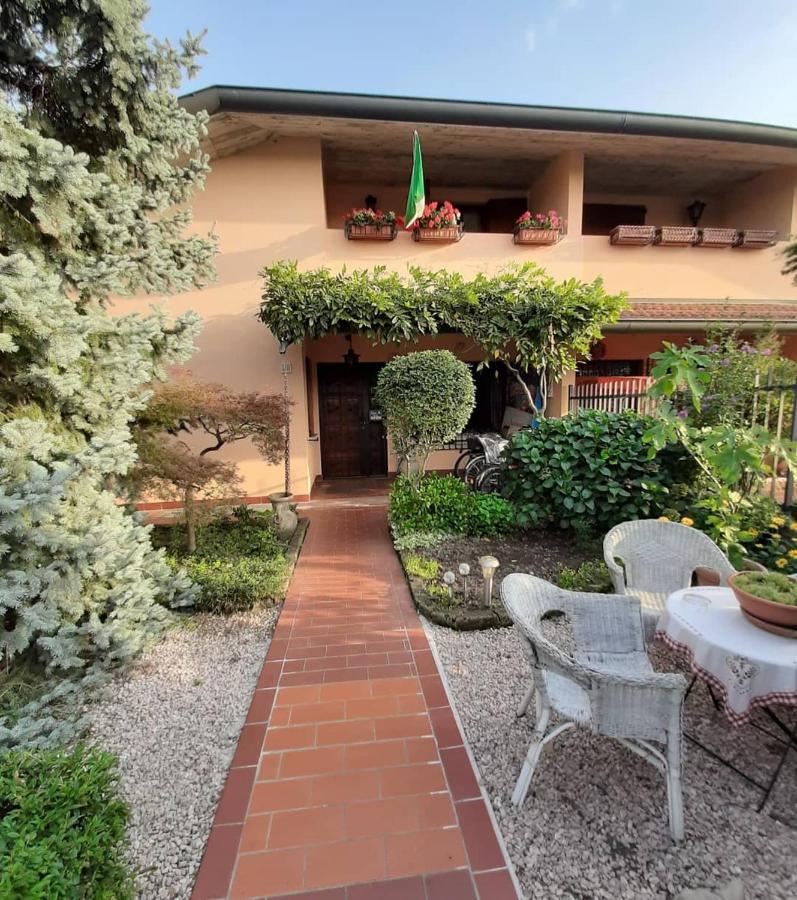 B&B L'Isola Di Casa Brembate Kültér fotó